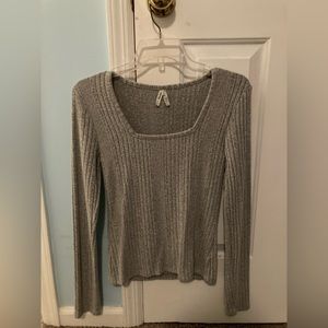 Mudd sweater